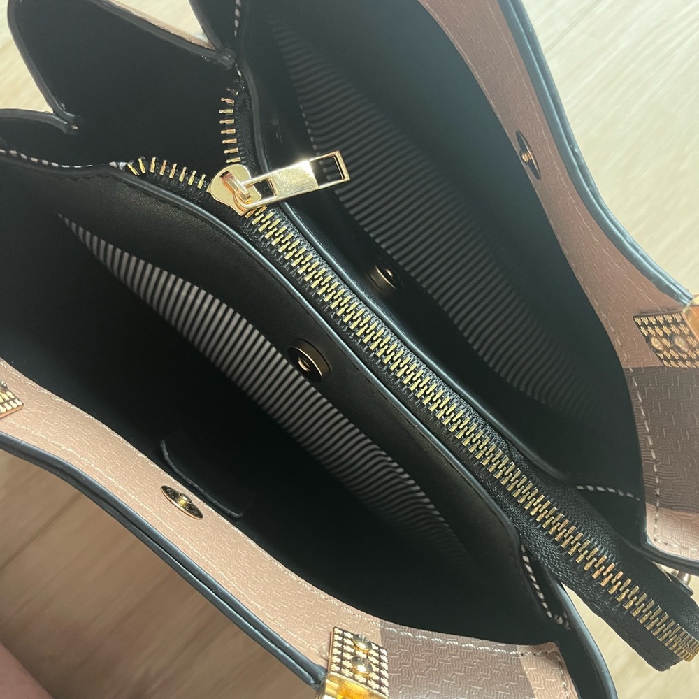 Geometric Purse - Picture 5 of 6